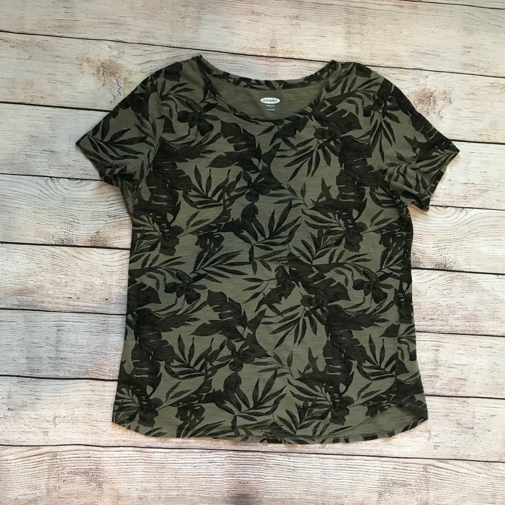 Old Navy Tropical leaves green Top